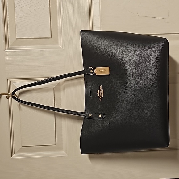 Coach tote - Picture 1 of 3